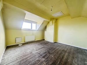 Loft Room- click for photo gallery